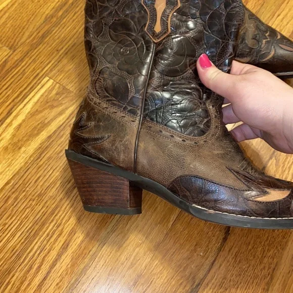 Ariat Boots - Picture 4 of 6